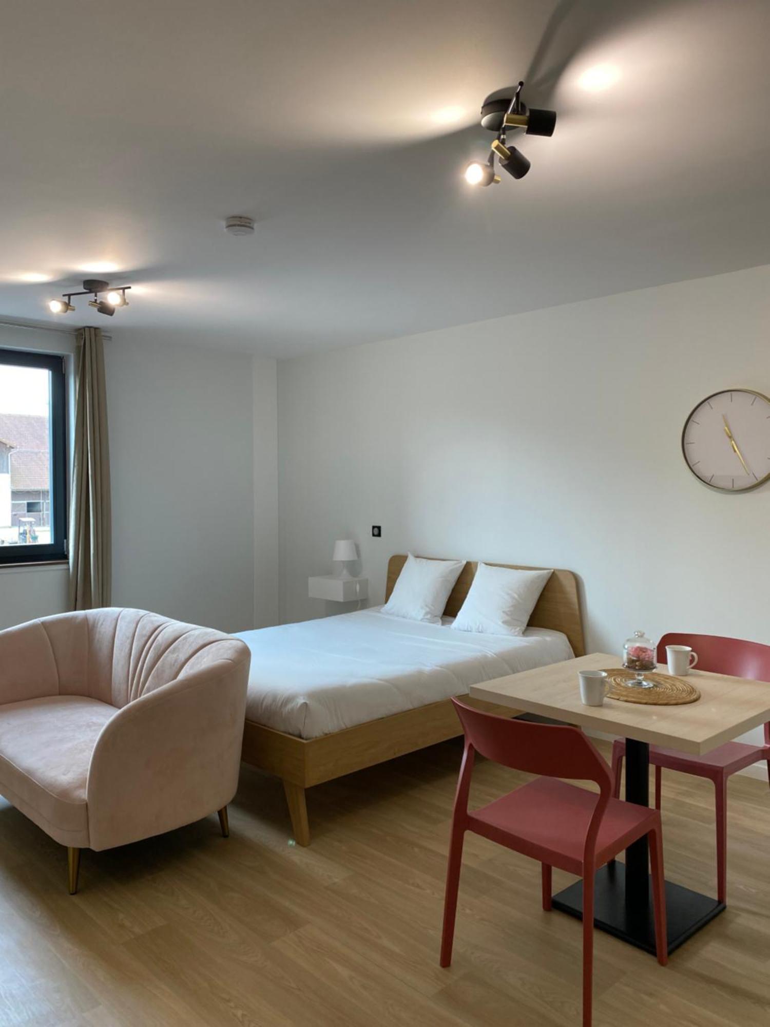 Hotel Au Chateau Villers-lès-Nancy Exteriör bild